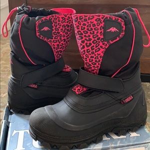 Tundra Boots Quebec Kids WIDE Size 6